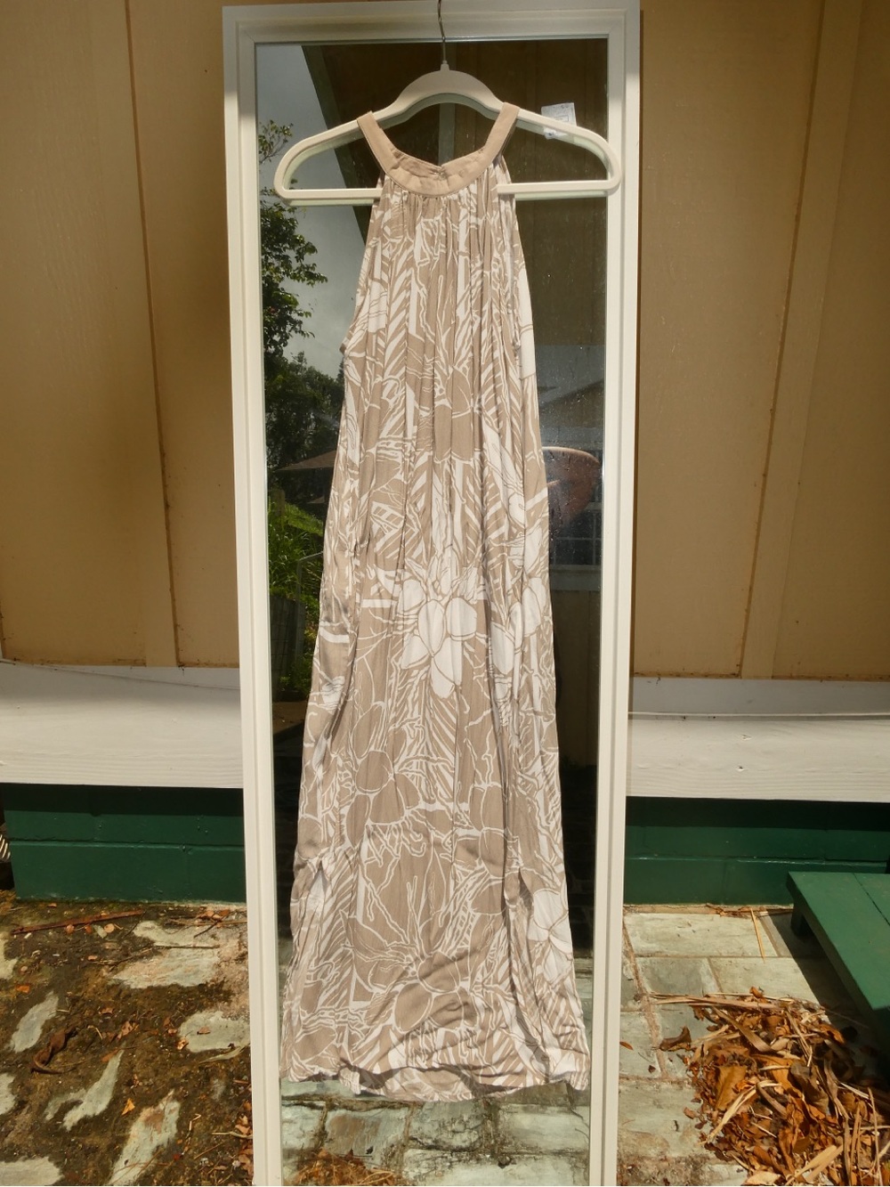 MANAOLA Maxi Dress
